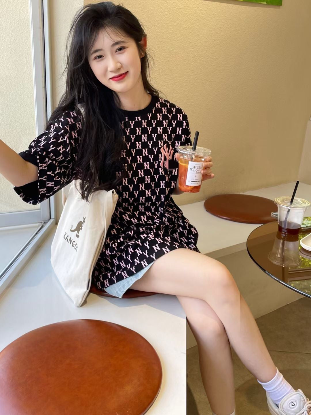 Tide 2023 Summer New Full of Printed Embroidered Small Standard Letters Loose Casual and Versatile Men and Women with The Same Paragraph T-shirt