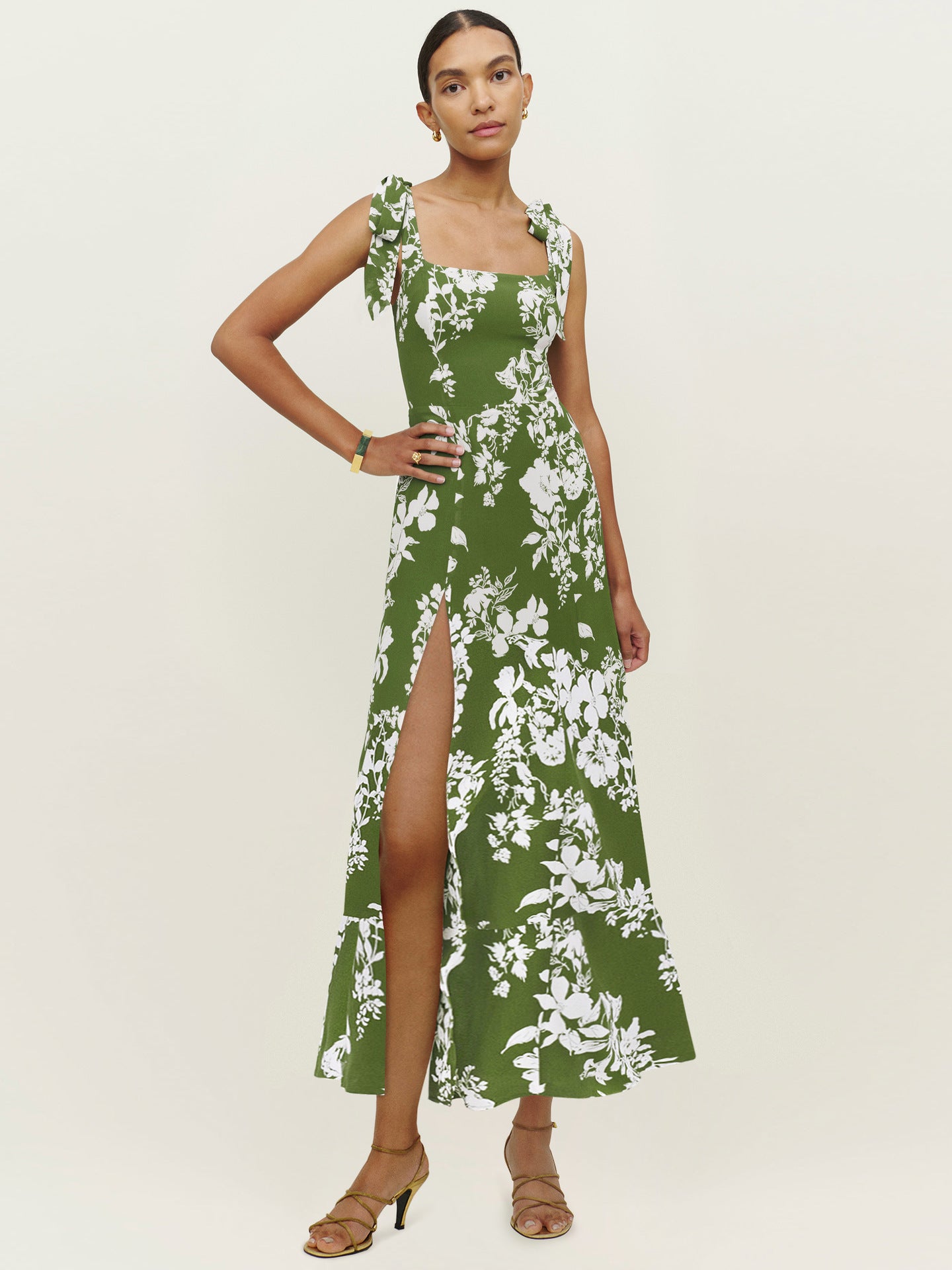 Spring and Summer New Europe and The United States Fashion Women's Sling Straps Bust Open Fork Floral Dress Temperament Elegant with Waist Belt