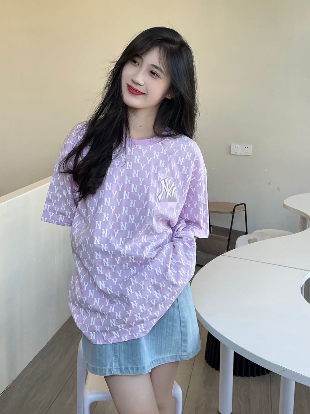 Tide 2023 Summer New Full of Printed Embroidered Small Standard Letters Loose Casual and Versatile Men and Women with The Same Paragraph T-shirt