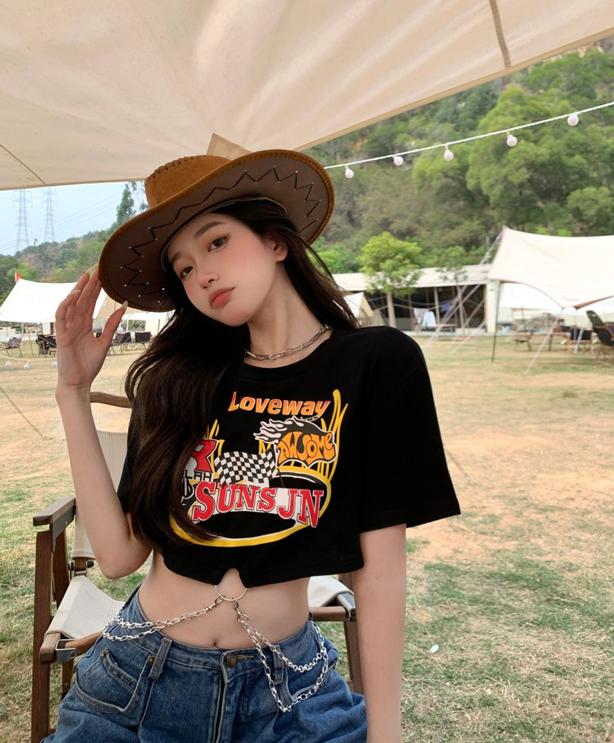 2023 Summer New Spicy Girl with Ins Tide T-shirt Female Design Sense Chain Short Section Exposed Umbilical Black Short-sleeved Tops