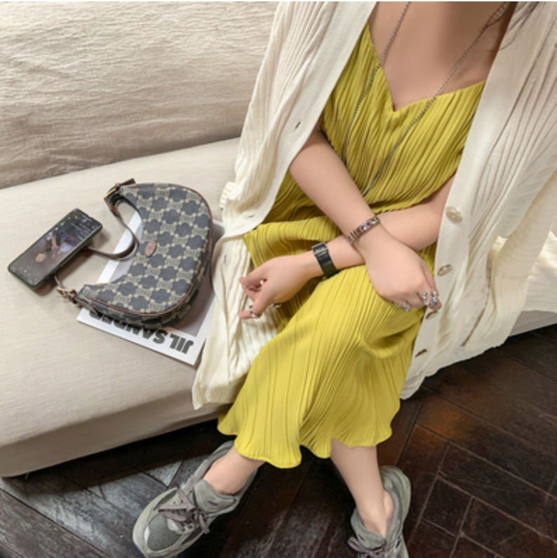 Chubby beauty dresses 2021 new spring long paragraph loose large yards thin v-neck halter dress women