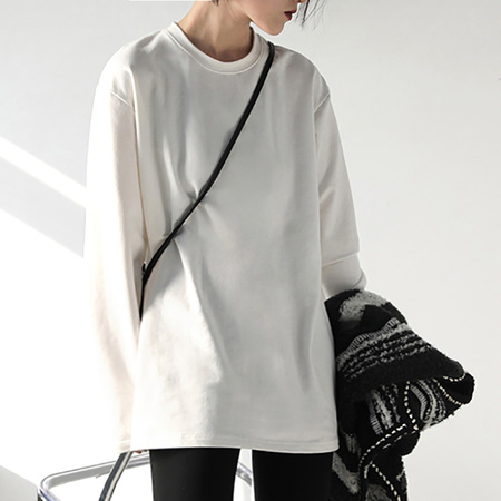 Simple solid color loose long-sleeved overlapping white t-shirt women's hundred long paragraph tops bottoming shirt autumn and winter models