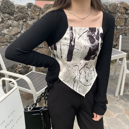 Fake two pieces long-sleeved t-shirt female 2021 spring models thin bottoming shirt hundred on the tide