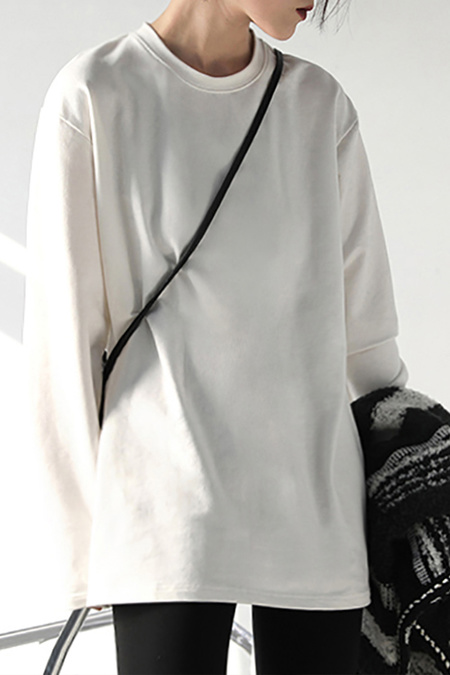 Simple solid color loose long-sleeved overlapping white t-shirt women's hundred long paragraph tops bottoming shirt autumn and winter models
